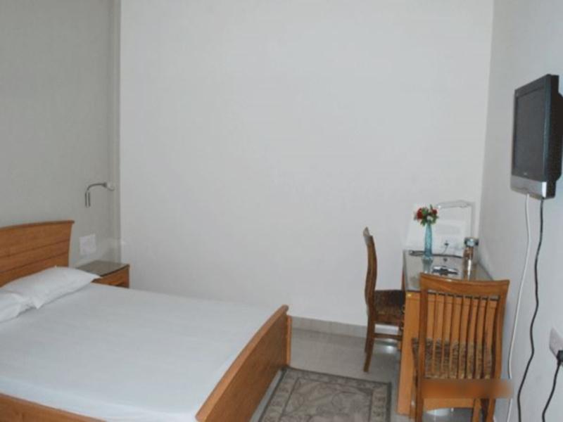 Hotel Treebo Palm Tree Palam Vihar Gurgaon Exterior foto