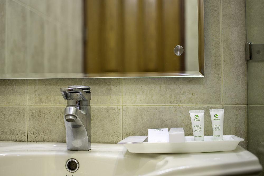 Hotel Treebo Palm Tree Palam Vihar Gurgaon Exterior foto