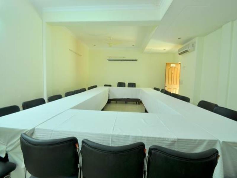 Hotel Treebo Palm Tree Palam Vihar Gurgaon Exterior foto